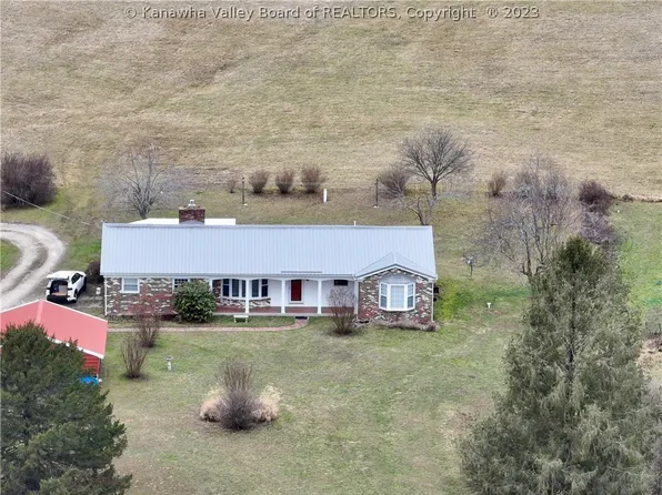 58 Stover Frk, Spencer, WV 25276