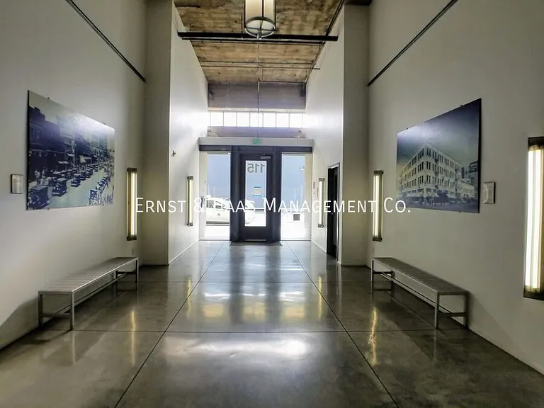 115 W 4th St #210 — Photo 3