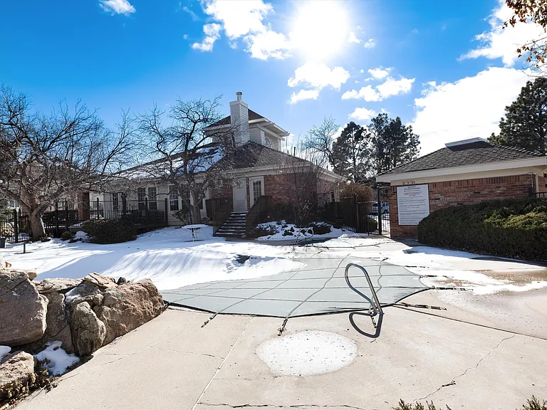 13873 E Lehigh Ave #D — Photo 33