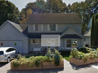 16724 SW Hargis Rd, Beaverton, OR 97007