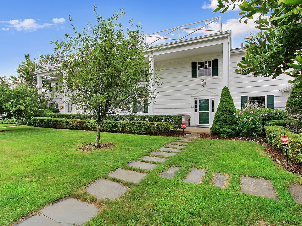 1st image of 38 Saint Andrews Cir