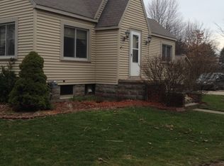 3271 E Fisher Rd, Bay City, MI 48706