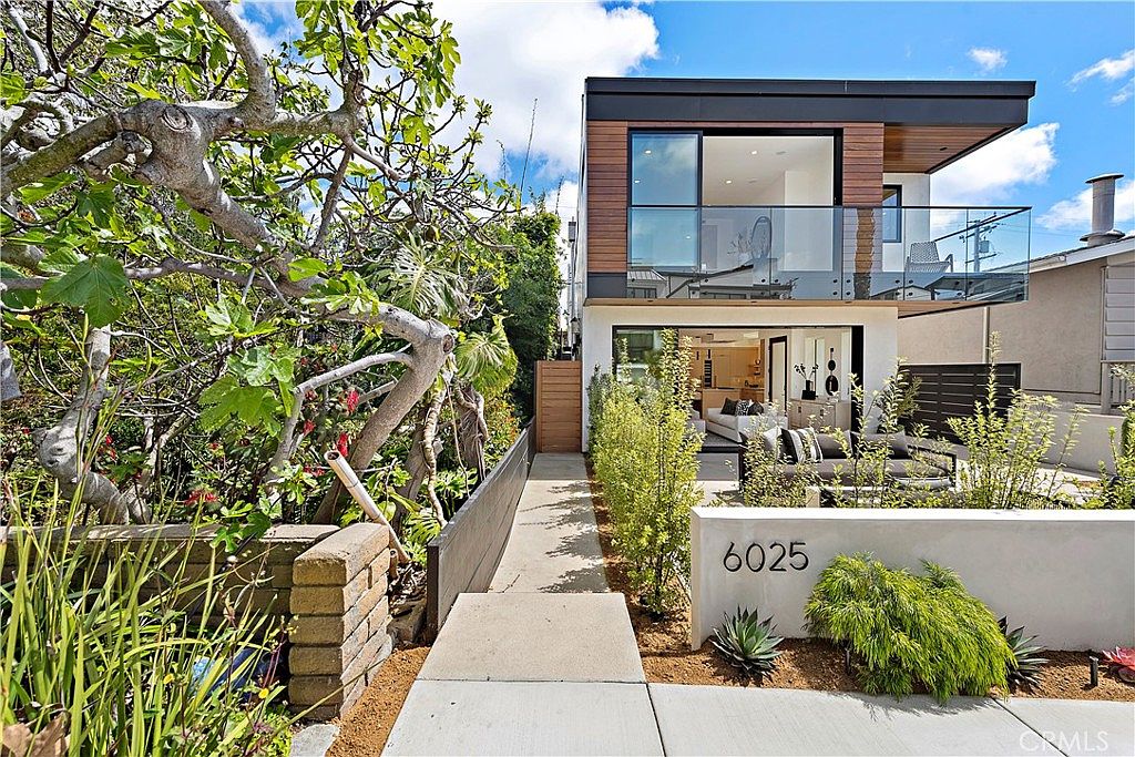 602 1/2 Iris Ave, Corona Del Mar, CA 92625 | Zillow