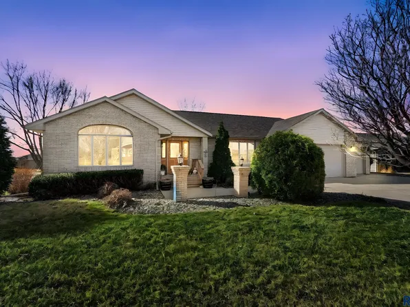 45 Golf Dr, Wentworth, SD 57075