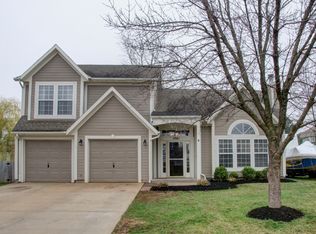 1041 E Cottage Creek Dr, Gardner, KS 66030