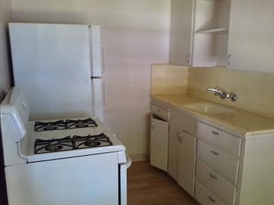 2nd image of 217 6th St APT 4