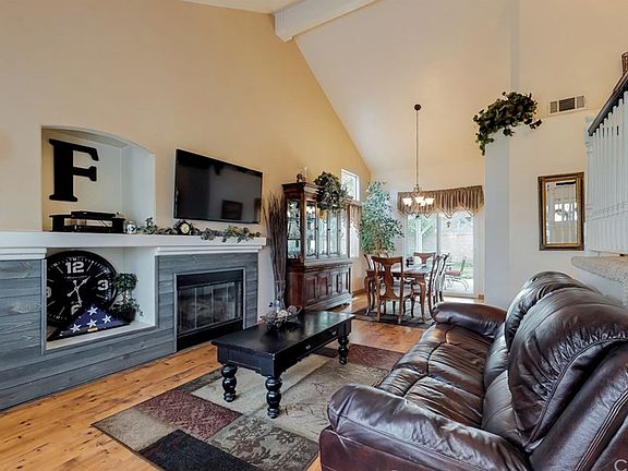3rd image of 34757 Tara Ln