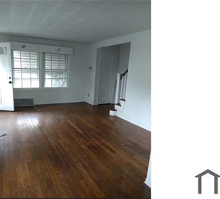 1474 E 252nd St — Photo 3
