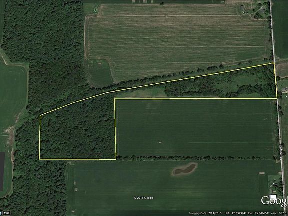 5th image of 13 Mile Road Barn