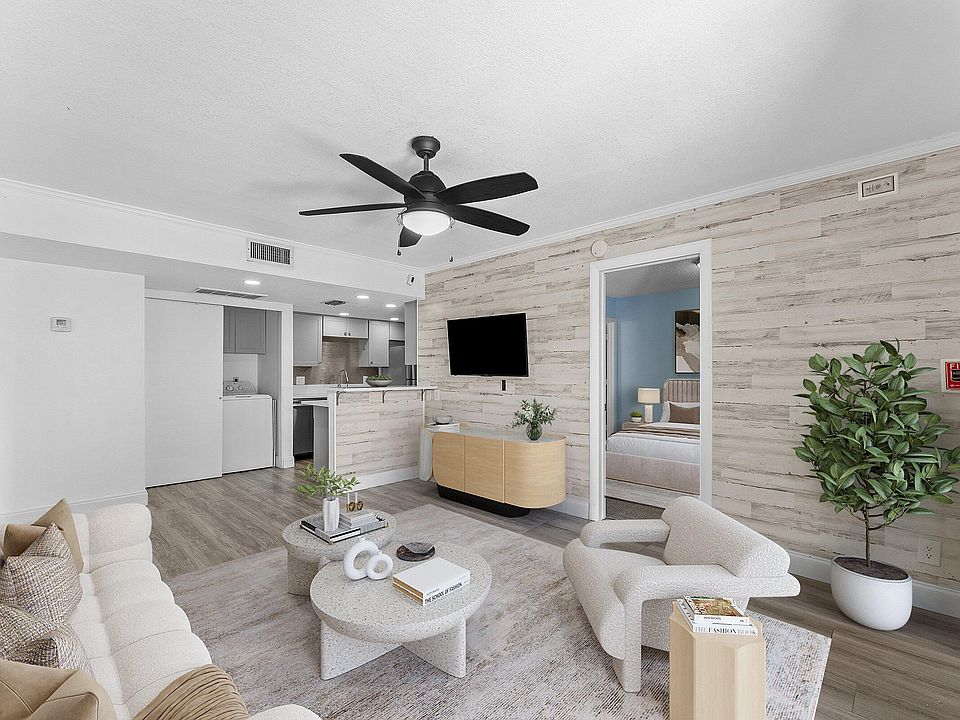 1st image of 612 Executive Center Drive #107