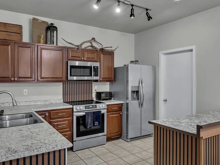 30675 N Bareback Trl — Photo 5