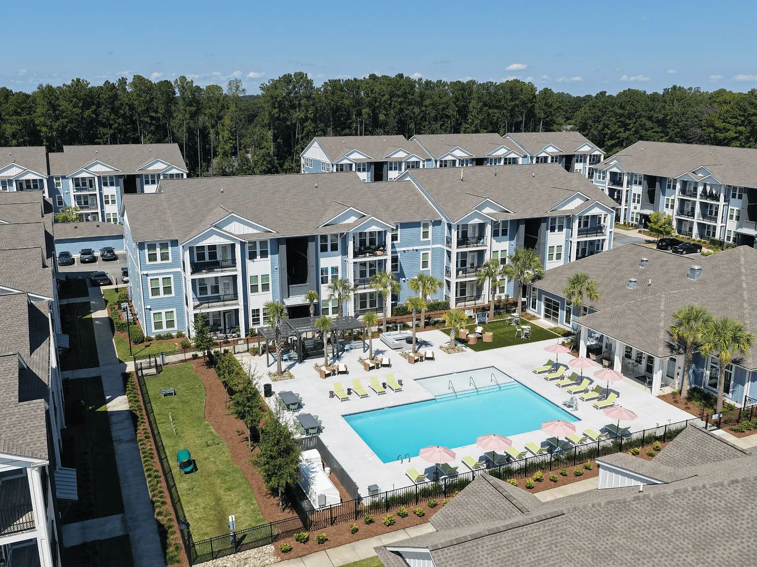 The Isley at Windsor Hill — Photo 3