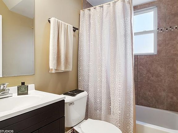 4th image of 3828 N Christiana Ave #3