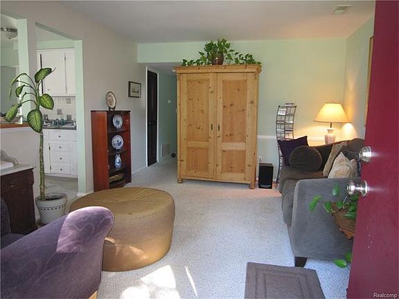 3rd image of 1893 Ardmore Dr