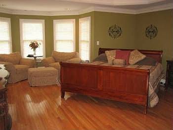 5th image of 845 Thornberry Dr