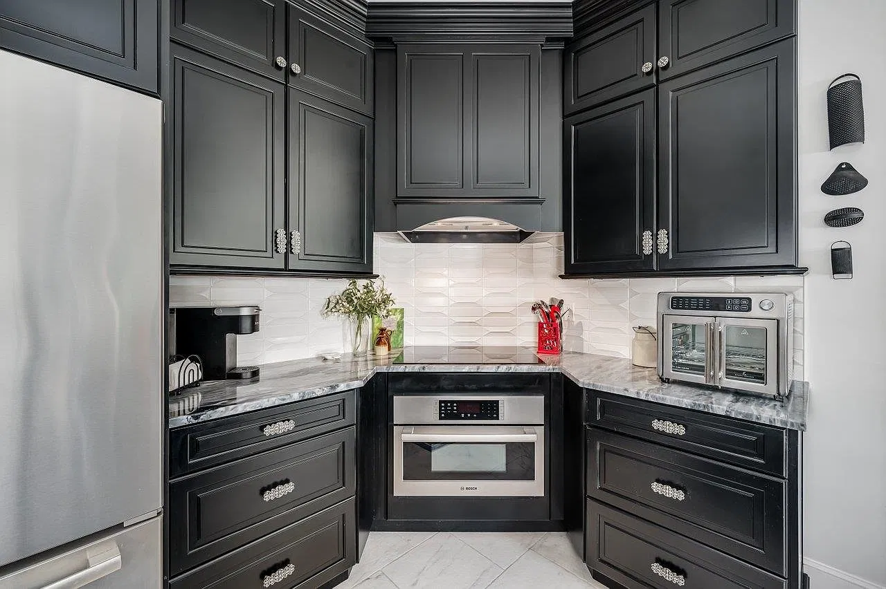1 bed, 1.0 bath, 800 sqft, $3,195 — Photo 2