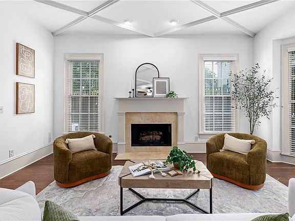 5th image of 6015 Webster Cir