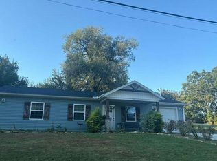 1211 E Benton Ave, Ava, MO 65608