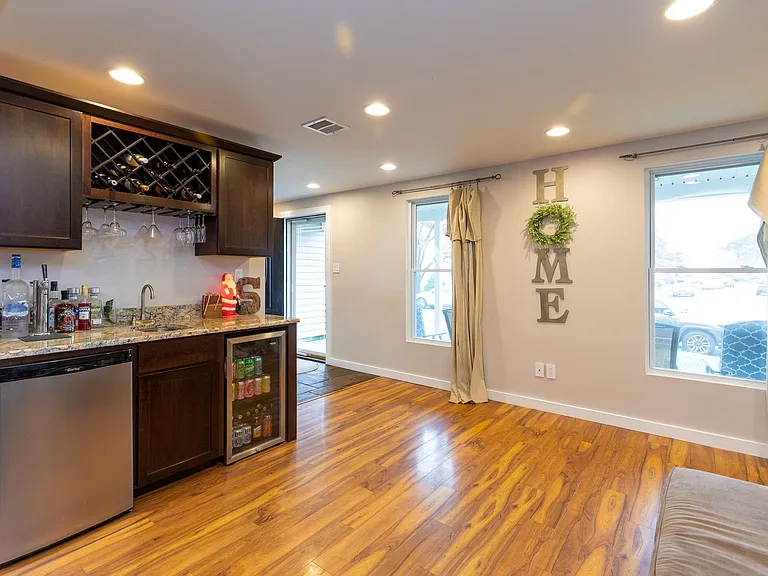 1025 Gauguin Dr — Photo 4