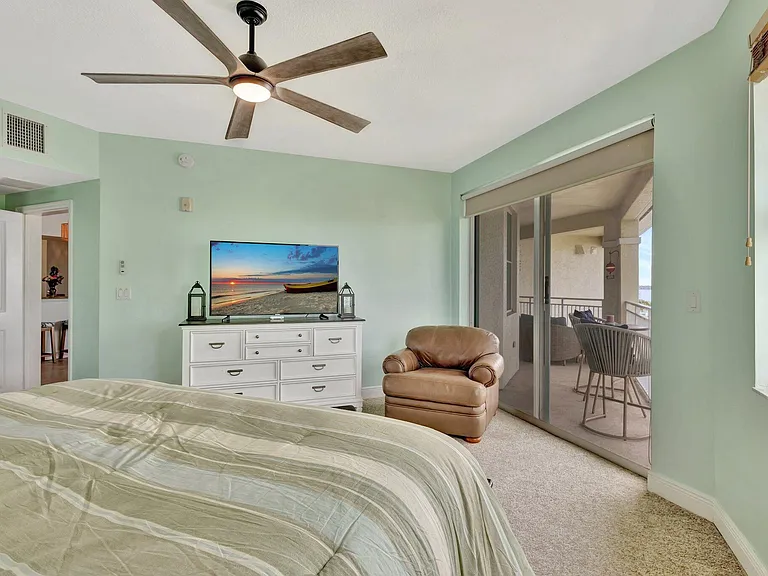975 NW Flagler Ave #407 — Photo 15