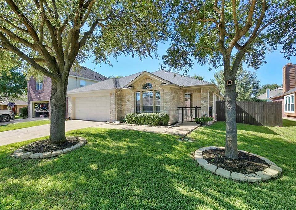1st image of 1521 Nightingale Ln