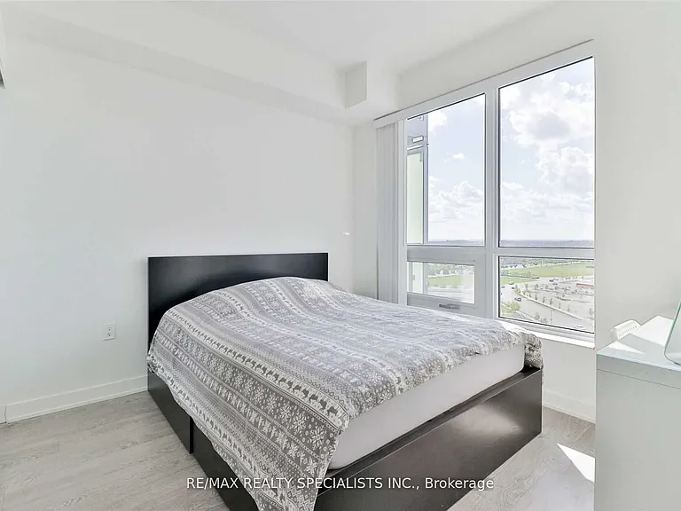 4677 Glen Erin Dr #1110 — Photo 9