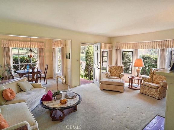 4th image of 1083 E Fairmount Rd