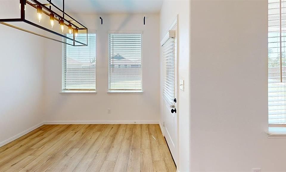 1st image of 749 Twinvale Dr #749