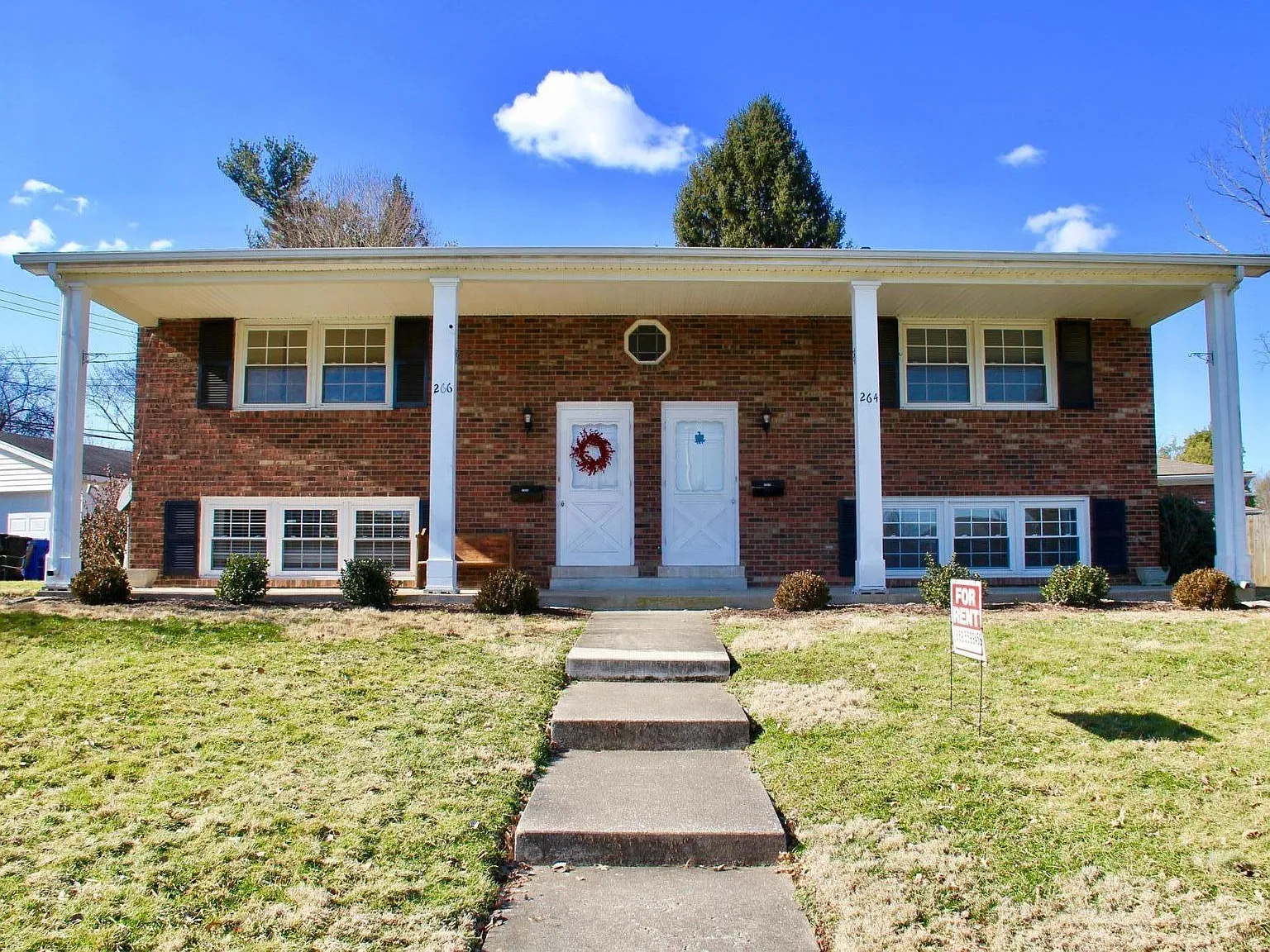 2 bed, 1.5 bath, 1450 sqft, $1,650 — Photo 1
