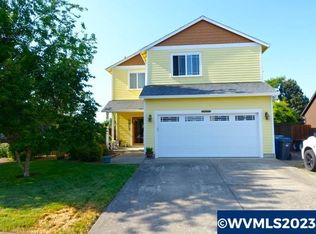 9823 Bobcat St, Aumsville, OR 97325