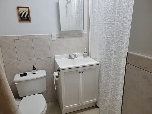 Rented by MCR Realty | media 29