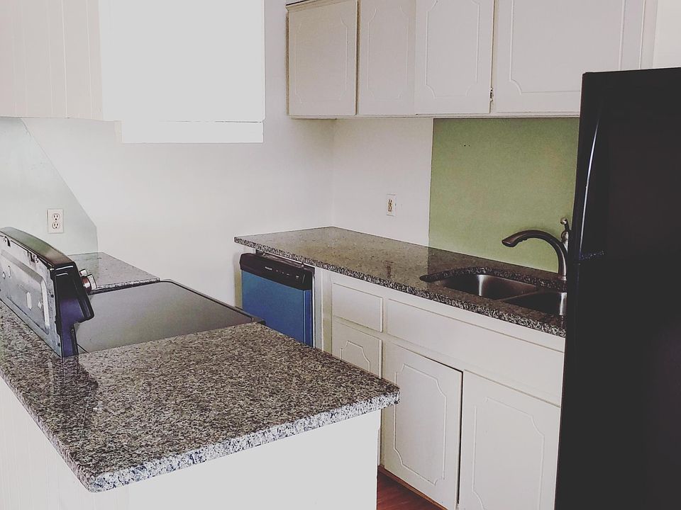 2nd image of 2500 NW 35th St APT 7N