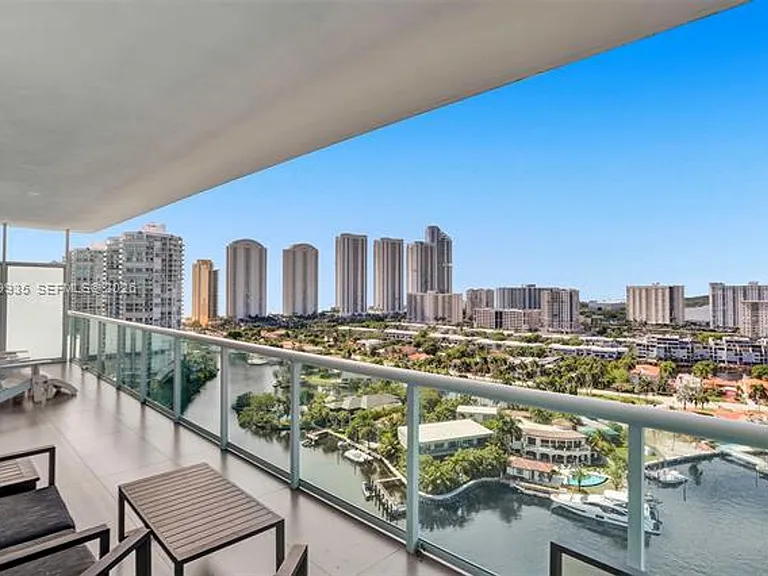 400 Sunny Isles Blvd #2021 — Photo 34