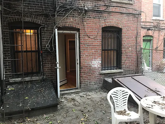 Rented by Premier Metro Realty Corp | media 46