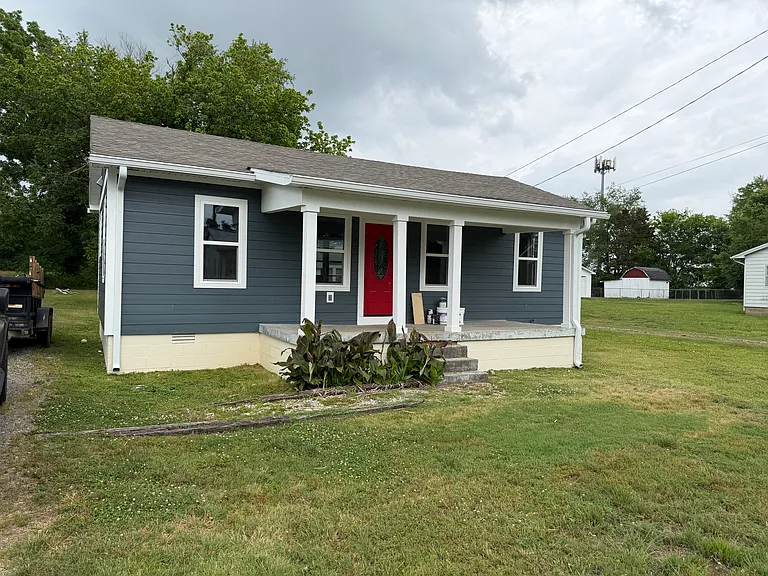 121 Hamblen Ave — Photo 1