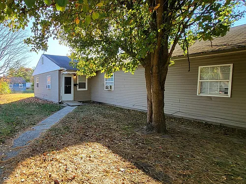6149 Commodore Dr Photo 1