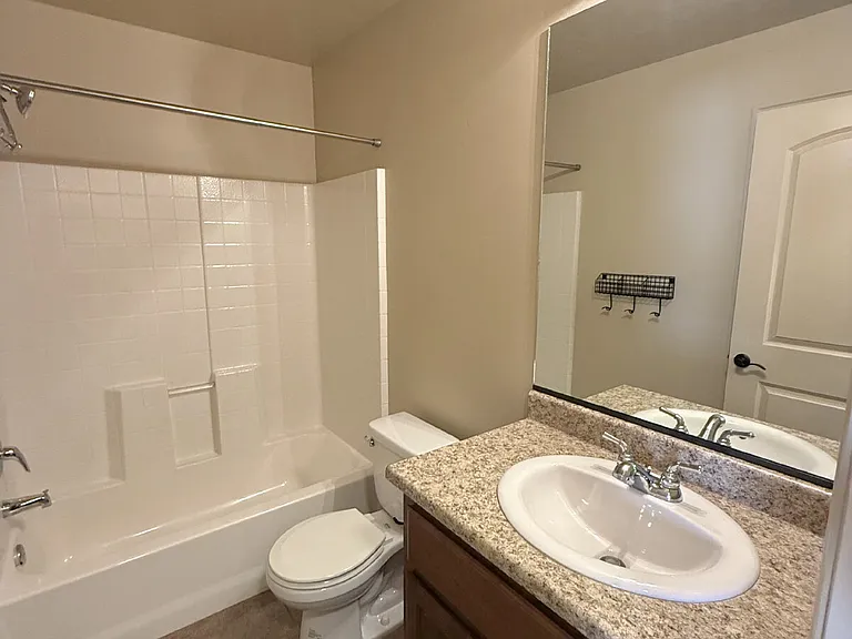 3419 S River Rd #53 — Photo 35