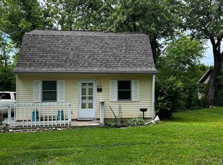 1102 W 10th St, Bloomington, IN 47404