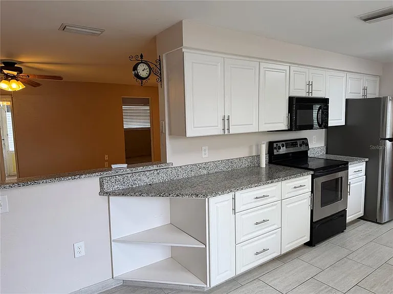 5333 Duncanwood Dr — Photo 7