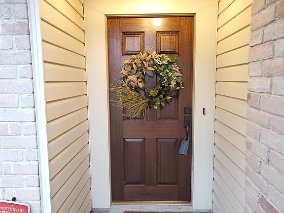 2nd image of 10315 Pear Oak Dr