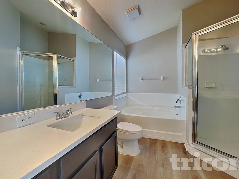 31333 Heatherstone Dr — Photo 9