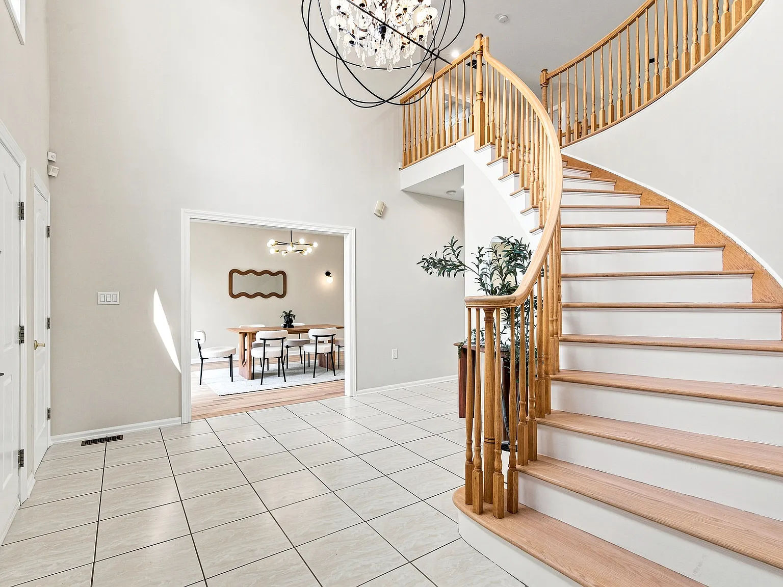 5 bed, $6,000 — Photo 3