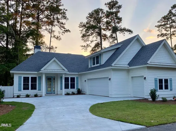 221 Locust Fence Rd, Saint Helena Island, SC 29920