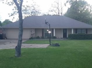 4602 Palmetto Rd, Benton, LA 71006