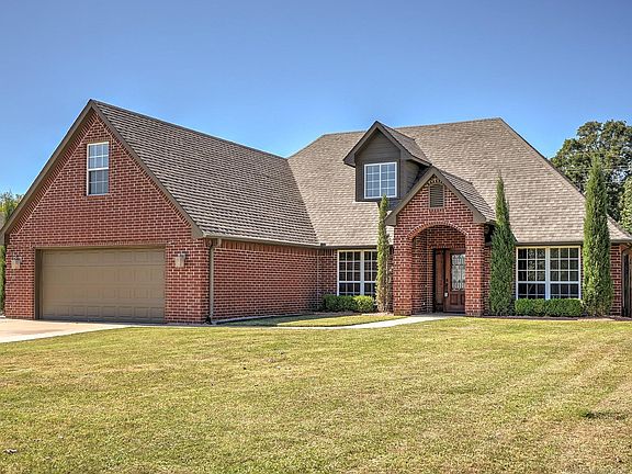 2nd image of 25610 Briar Dr