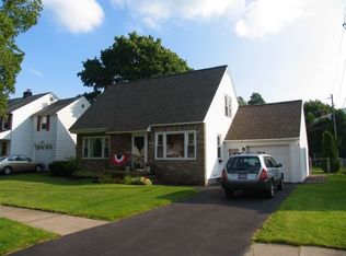 130 Westminster Pl, Utica, NY 13501