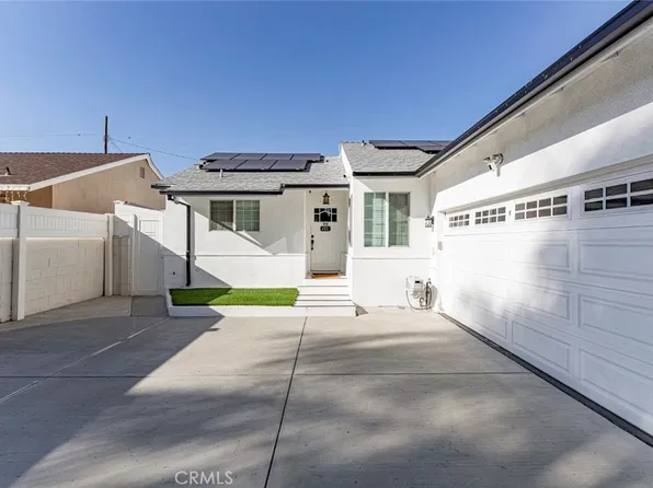 18955 Cantlay St, Reseda, CA 91335
