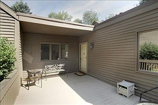 4th image of 1006 Cohasset Ln