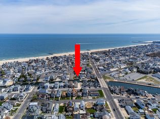 7 Pickell Aly, Manasquan, NJ 08736