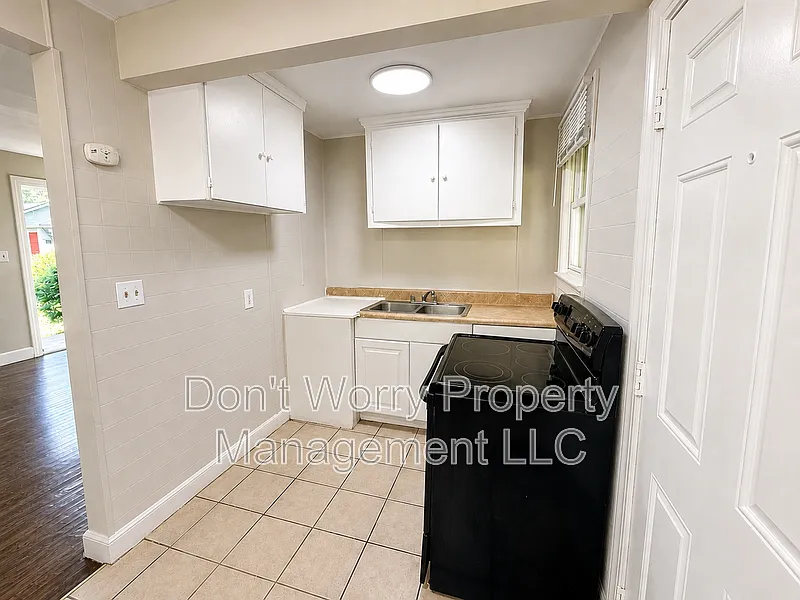 2 bed, 1.0 bath, 640 sqft, $1,100 — Photo 4
